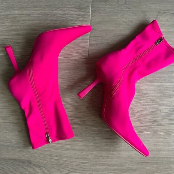 Steve Madden Boot 💖 - Picture 3 of 4